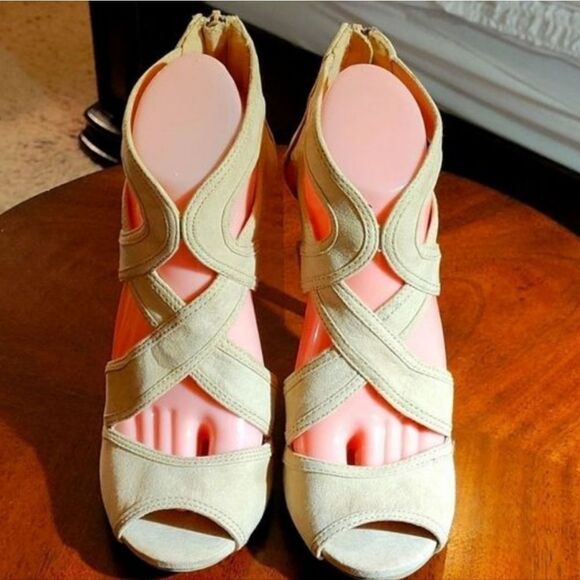 BRAND NEW CHRISTIAN SIRIANO GLADIATOR STYLE HIGH HEEL STILETTOS PUMP SHOES - Picture 2 of 15